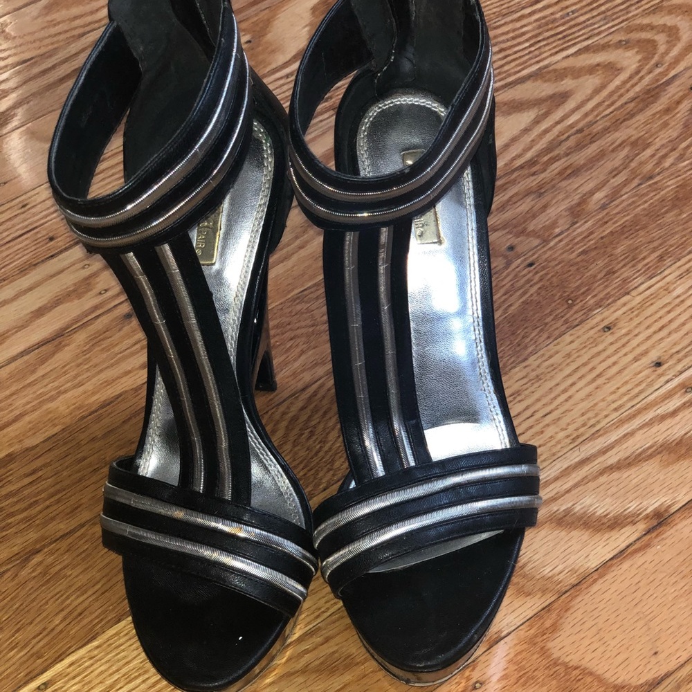 Wild Diva T strap Sandal